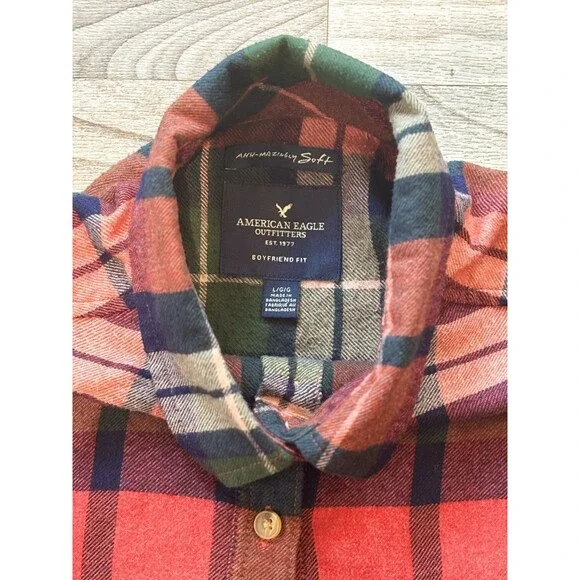 American Eagle Women's Large Ahh-mazingly Soft Boyfriend Fit Plaid Flannel Shirt - Picture 2 of 9